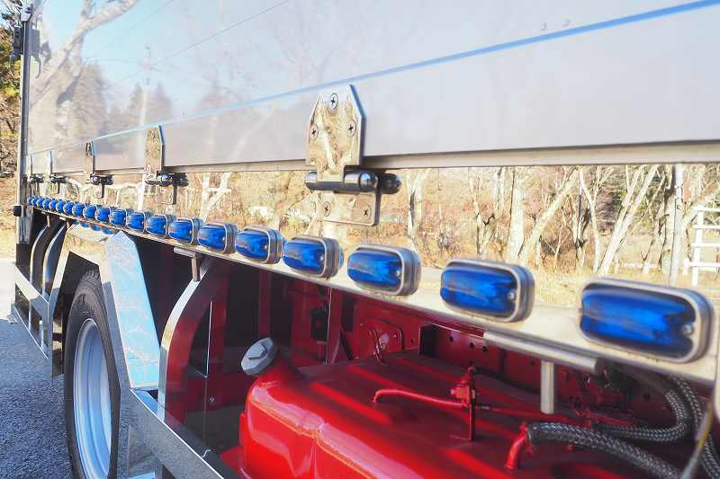 三菱ふそうキャンター標準ショート造りアルミブロック平ボディ|中古トラックの販売・買取・査定のアイナビ