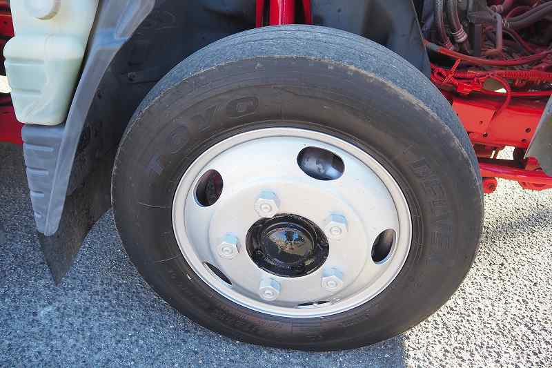 三菱ふそうキャンター標準ショート造りアルミブロック平ボディ|中古トラックの販売・買取・査定のアイナビ