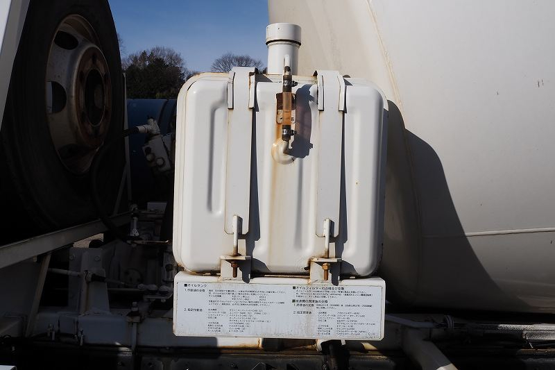 コンドル6t車新明和生コンコンクリートミキサー車中型免許|中古トラックの販売・買取・査定のアイナビ