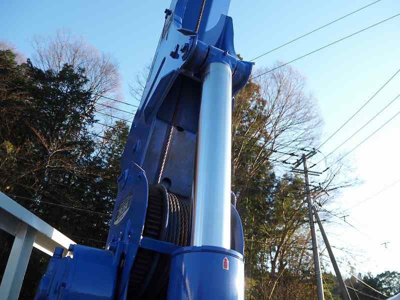 マツダタイタン4段クレーンラジコン付ワイドロング平ボディ|中古トラックの販売・買取・査定のアイナビ