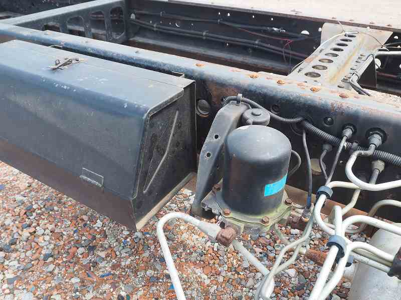 日野レンジャー生エンジンベッド付6.2mキャブ付シャーシ|中古トラックの販売・買取・査定のアイナビ