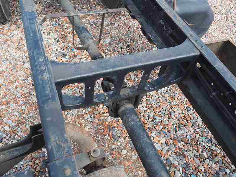 日野レンジャー生エンジンベッド付6.2mキャブ付シャーシ|中古トラックの販売・買取・査定のアイナビ