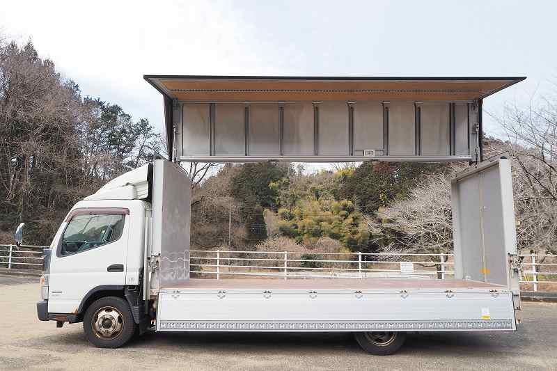 三菱ふそうキャンターワイド超ロングウイングカスタム|中古トラックの販売・買取・査定のアイナビ