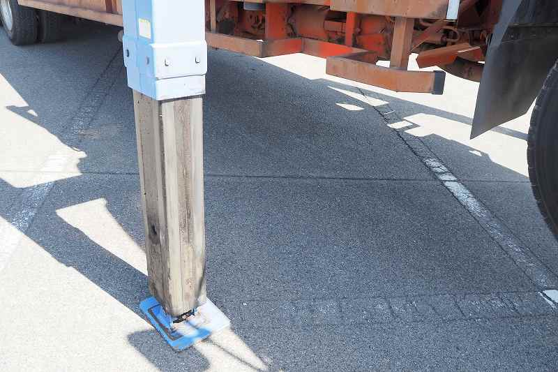 コンドル増々トン4段セルフクレーンラジコン|中古トラックの販売・買取・査定のアイナビ