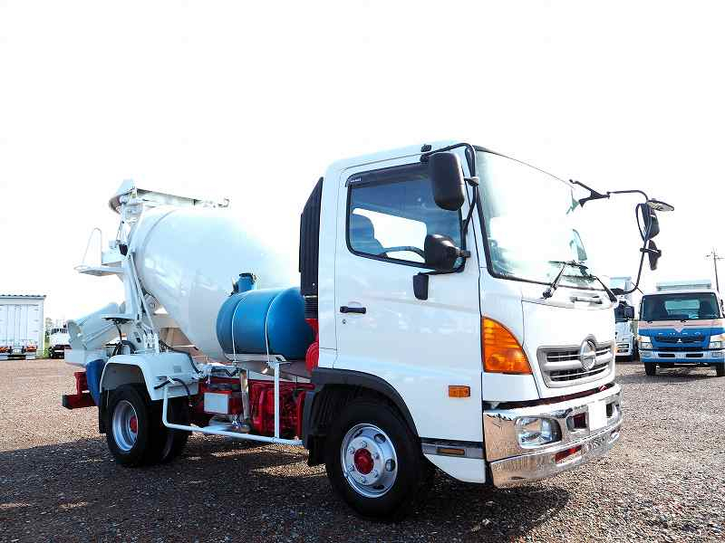 日野レンジャー極東製ミキサー車電動スランプガード|中古トラックの販売・買取・査定のアイナビ