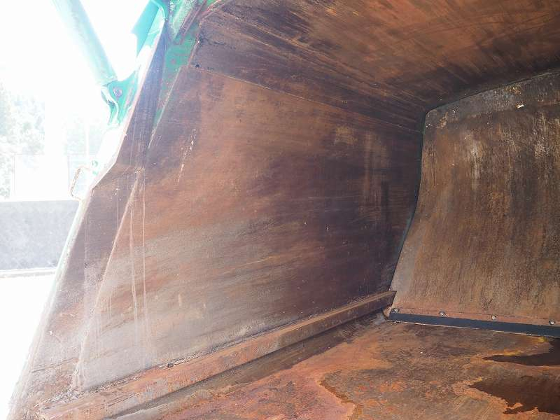 三菱ふそうキャンター新明和プレス式6立米パッカー車|中古トラックの販売・買取・査定のアイナビ