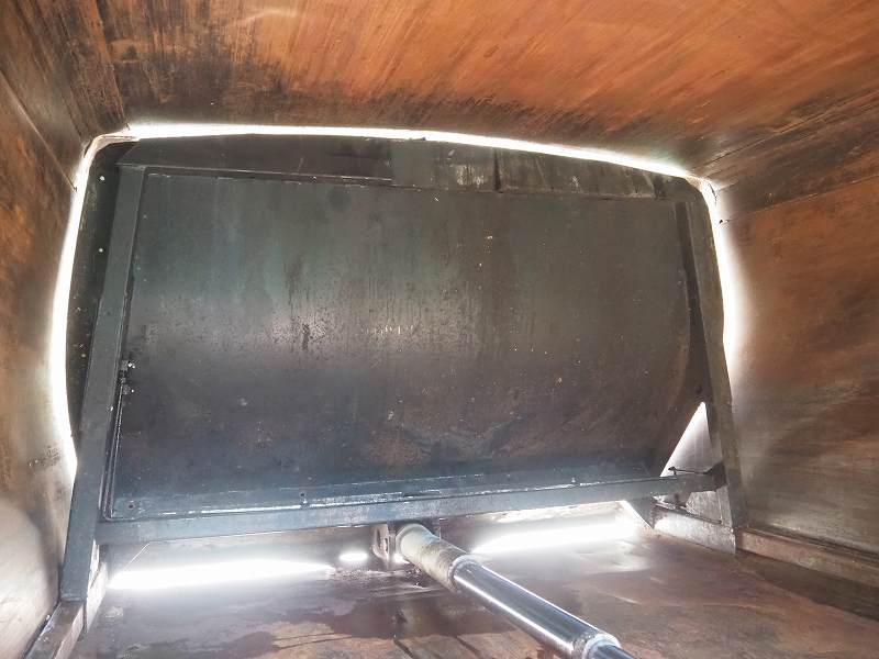 三菱ふそうキャンター新明和プレス式6立米パッカー車|中古トラックの販売・買取・査定のアイナビ