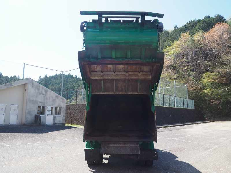 三菱ふそうキャンター新明和プレス式6立米パッカー車|中古トラックの販売・買取・査定のアイナビ