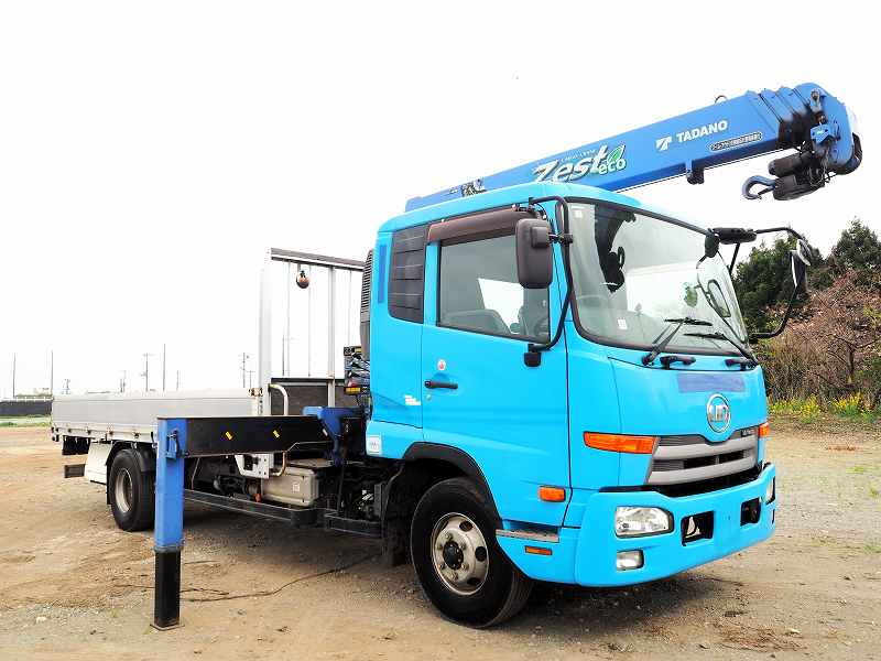 UDコンドル4段クレーン角足ラジコンアルミ平ボディベッド|中古トラックの販売・買取・査定のアイナビ