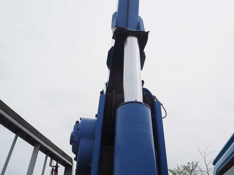 UDコンドル4段クレーン角足ラジコンアルミ平ボディベッド|中古トラックの販売・買取・査定のアイナビ