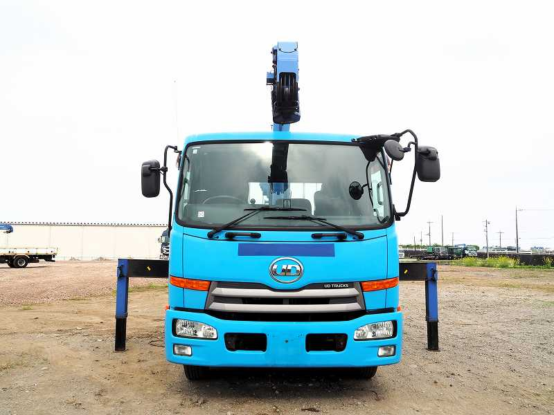 UDコンドル4段クレーン角足ラジコンアルミ平ボディベッド|中古トラックの販売・買取・査定のアイナビ