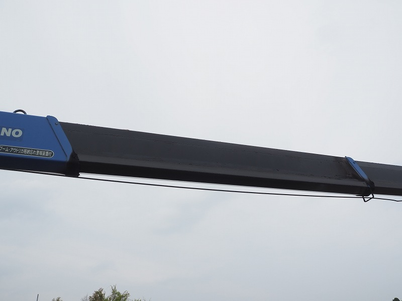 UDコンドル4段クレーン角足ラジコンアルミ平ボディベッド|中古トラックの販売・買取・査定のアイナビ