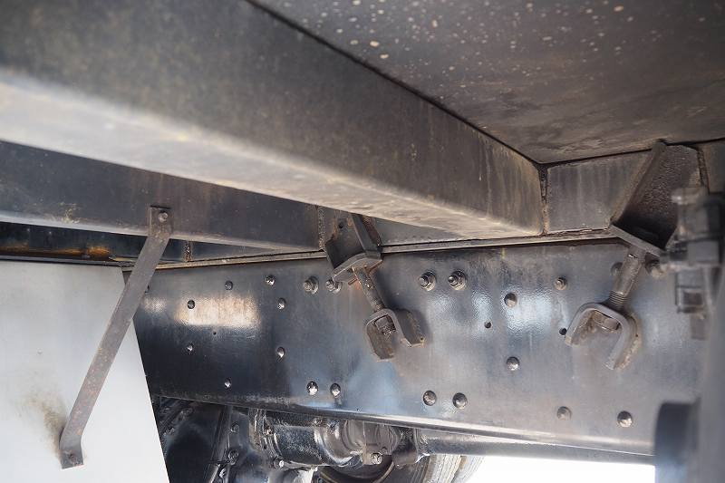 三菱ふそうファイター増々トンセルフウインチラジコン|中古トラックの販売・買取・査定のアイナビ