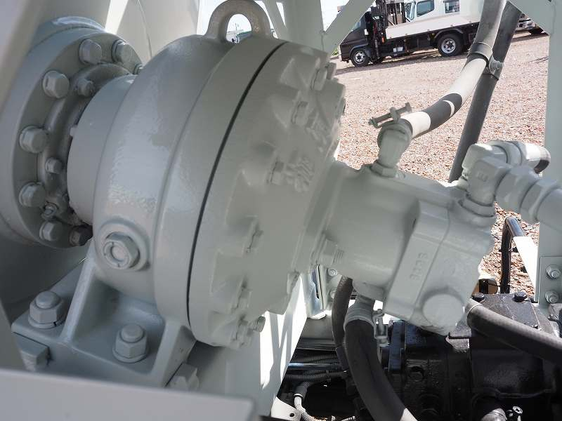 三菱ふそうキャンター極東製2.5立米生コンミキサー車|中古トラックの販売・買取・査定のアイナビ