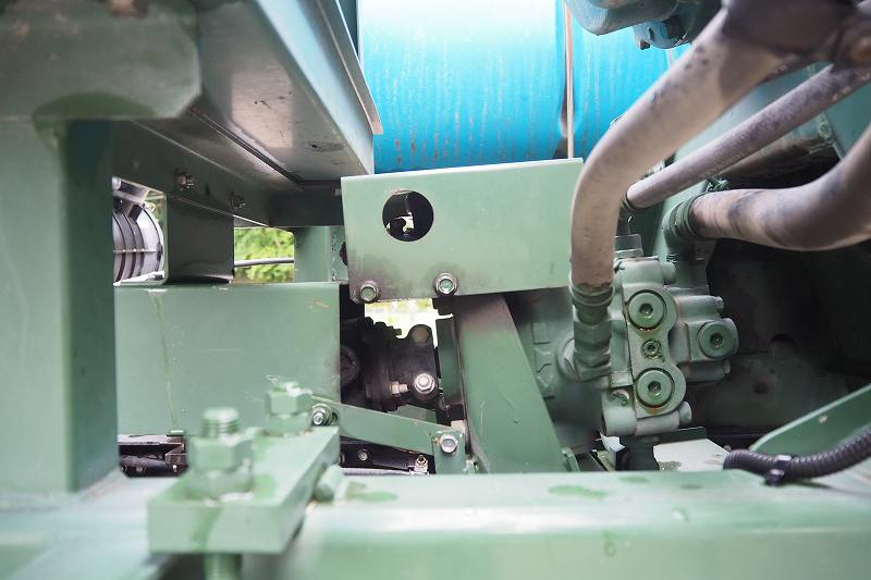 フォワード中型6t車カヤ製生コンミキサー車スランプガード|中古トラックの販売・買取・査定のアイナビ