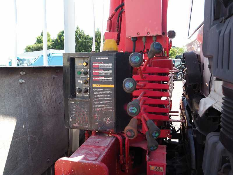 レンジャー4段セルフクレーンラジコン生エンジンベッド付|中古トラックの販売・買取・査定のアイナビ