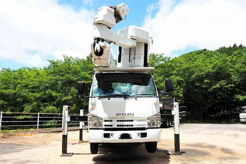 いすゞエルフアイチ製15m電工仕様多関節型高所作業車|中古トラックの販売・買取・査定のアイナビ
