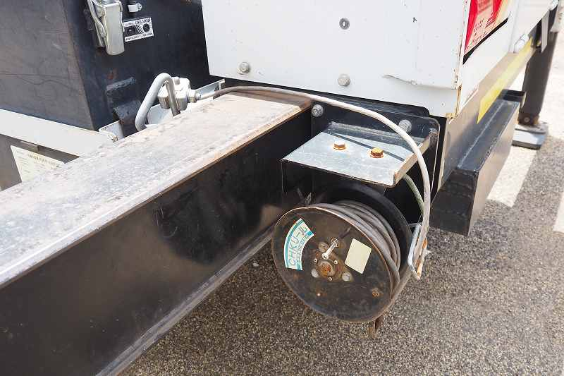 いすゞエルフアイチ製15m電工仕様多関節型高所作業車|中古トラックの販売・買取・査定のアイナビ