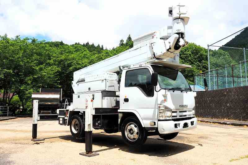いすゞエルフアイチ製15m電工仕様多関節型高所作業車|中古トラックの販売・買取・査定のアイナビ