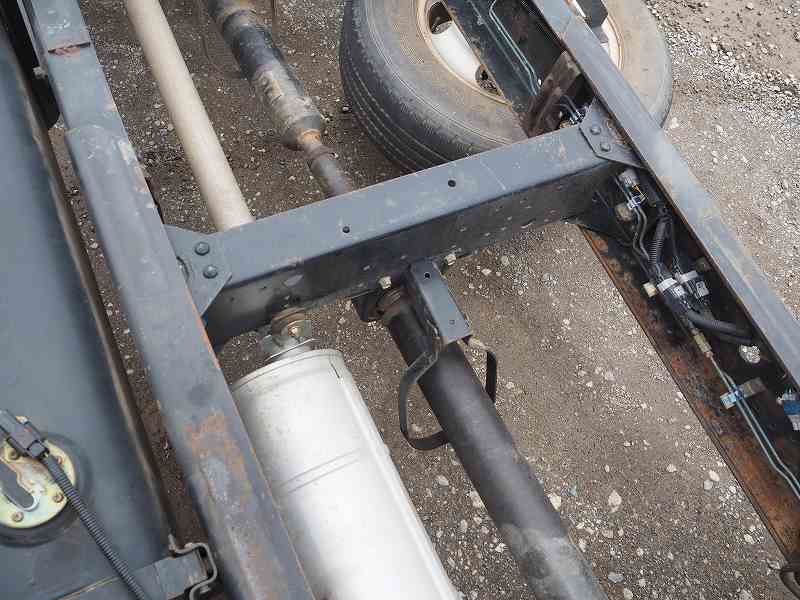 三菱ふそうキャンターワイドロングキャブ付シャーシPTO付|中古トラックの販売・買取・査定のアイナビ