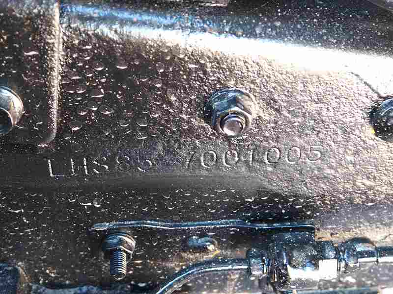 マツダタイタン4WD標準ショート10尺平ボディ垂直式ゲート|中古トラックの販売・買取・査定のアイナビ