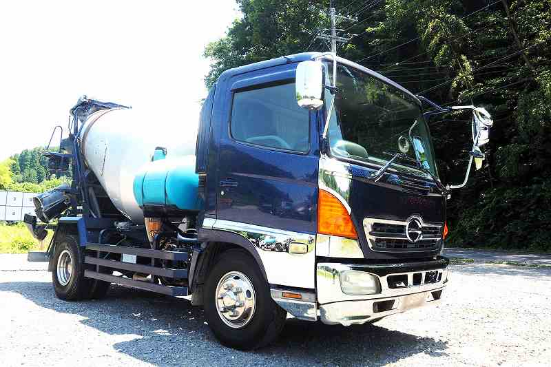 日野レンジャー中型6t車カヤバ製生コンミキサー車4.4立米|中古トラックの販売・買取・査定のアイナビ