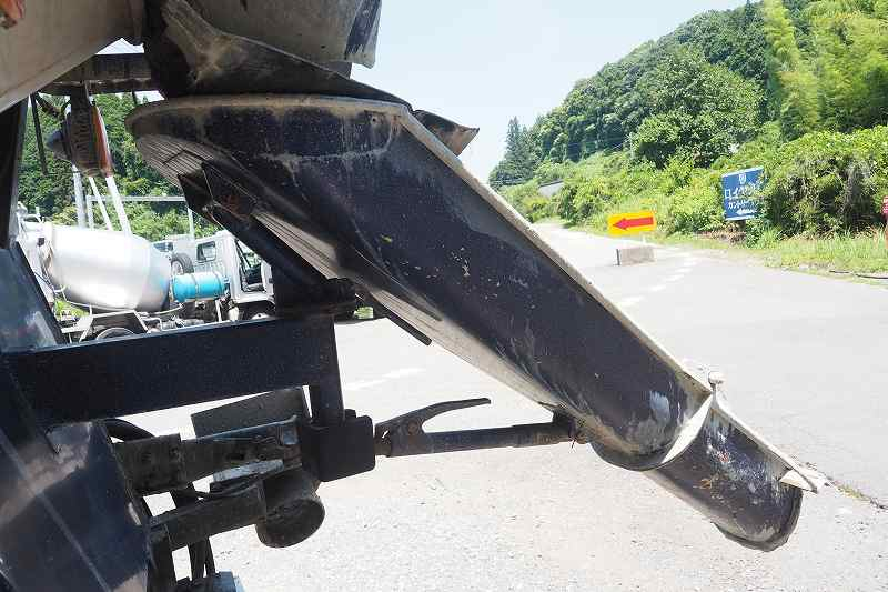 日野レンジャー中型6t車カヤバ製生コンミキサー車4.4立米|中古トラックの販売・買取・査定のアイナビ