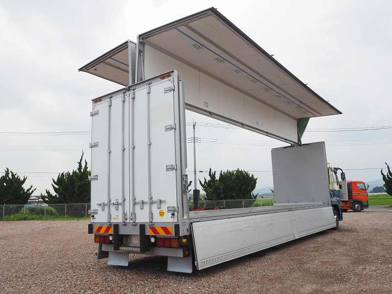 三菱ふそうスーパーグレート4軸低床2デフアルミウイング|中古トラックの販売・買取・査定のアイナビ