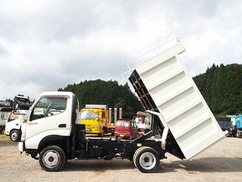 トヨタダイナ4WD高床極東ステンレス張り深ダンプ6.3立米|中古トラックの販売・買取・査定のアイナビ