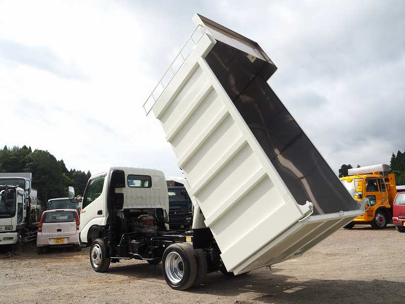 トヨタダイナ4WD高床極東ステンレス張り深ダンプ6.3立米|中古トラックの販売・買取・査定のアイナビ