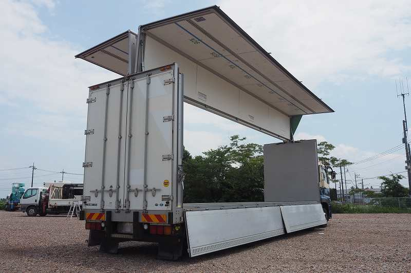 三菱スーパーグレート4軸低床2デフアルミウイング7速MT|中古トラックの販売・買取・査定のアイナビ