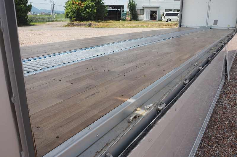 三菱スーパーグレート4軸低床2デフアルミウイング7速MT|中古トラックの販売・買取・査定のアイナビ