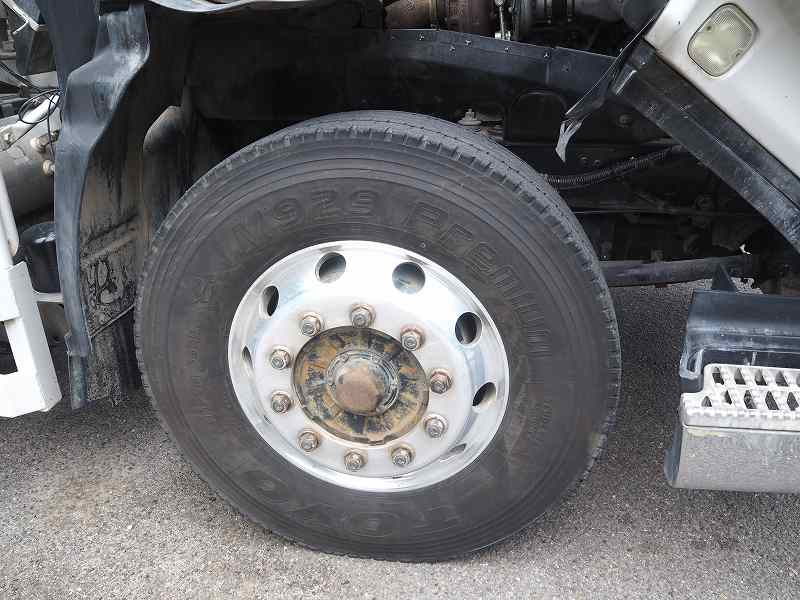 ギガ2デフ新明和8.7立米ミキサー車電動スランプガード|中古トラックの販売・買取・査定のアイナビ