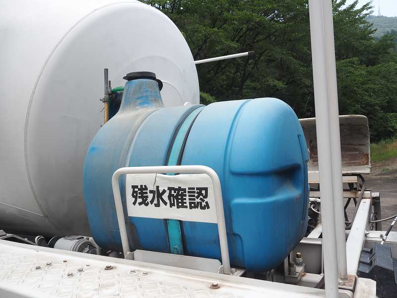 ギガ2デフ新明和8.7立米ミキサー車電動スランプガード|中古トラックの販売・買取・査定のアイナビ