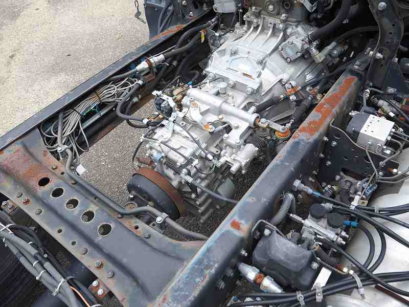 ファイターベッド付6200ワイドベースシャーシ格納ゲート付|中古トラックの販売・買取・査定のアイナビ