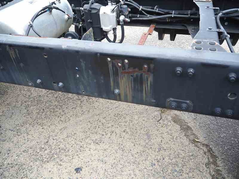 ファイターベッド付6200ワイドベースシャーシ格納ゲート付|中古トラックの販売・買取・査定のアイナビ