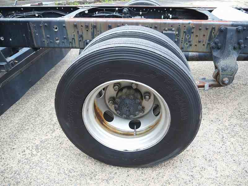 ファイターベッド付6200ワイドベースシャーシ格納ゲート付|中古トラックの販売・買取・査定のアイナビ