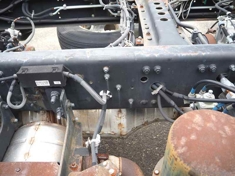 ファイターベッド付6200ワイドベースシャーシ格納ゲート付|中古トラックの販売・買取・査定のアイナビ