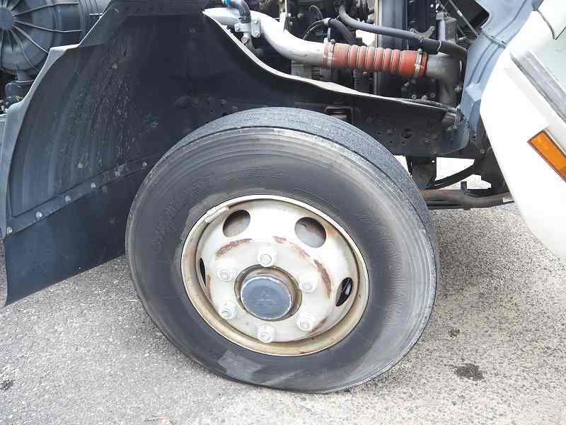 ファイターベッド付6200ワイドベースシャーシ格納ゲート付|中古トラックの販売・買取・査定のアイナビ