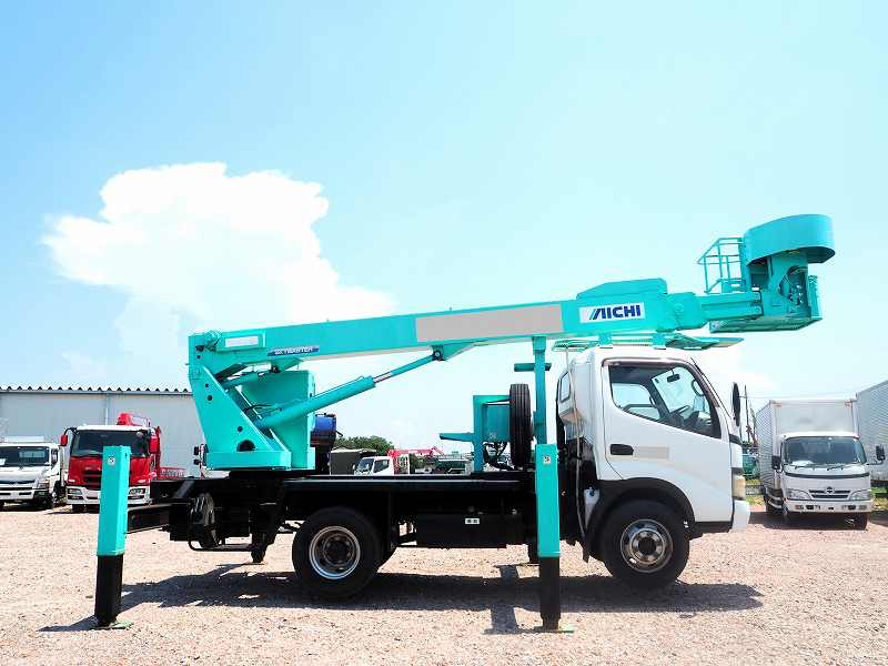 日野デュトロアイチ製SJ16A16m高所作業車屈折アーム|中古トラックの販売・買取・査定のアイナビ