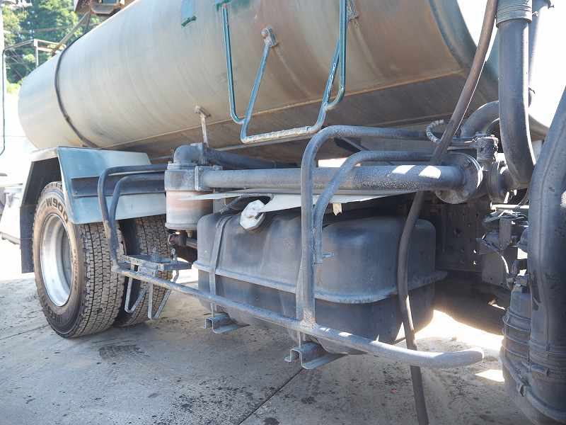 いすゞエルフ衛生車バキュームカー脱臭器付積載3.8t|中古トラックの販売・買取・査定のアイナビ