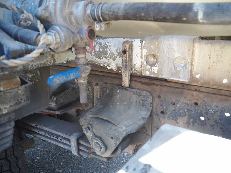 日野デュトロカヤバ製2.5立米生コンコンクリートミキサー車|中古トラックの販売・買取・査定のアイナビ