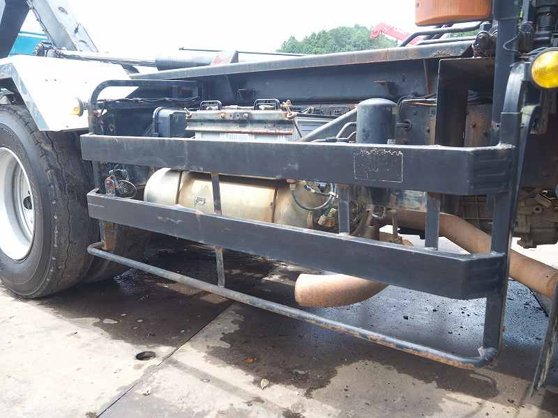 三菱スーパーグレート2デフ新明和アームロールコンテナ付|中古トラックの販売・買取・査定のアイナビ