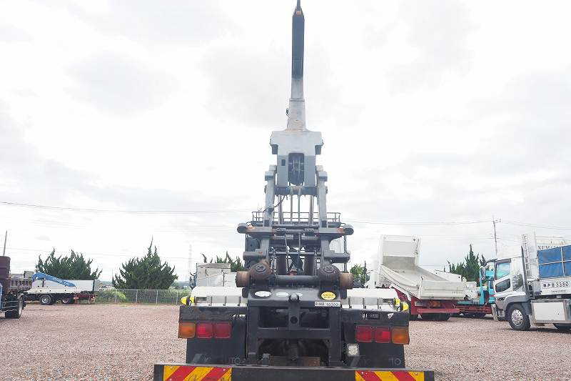 UDクオン2デフGVW22tアームロールツインホイスト410馬力|中古トラックの販売・買取・査定のアイナビ