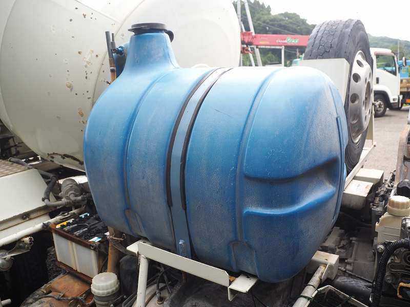 三菱ふそうファイター新明和製生コンコンクリートミキサー車|中古トラックの販売・買取・査定のアイナビ