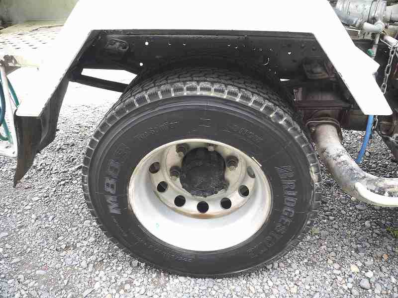 三菱ふそうファイター新明和製生コンコンクリートミキサー車|中古トラックの販売・買取・査定のアイナビ