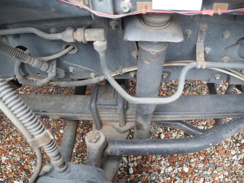 クオン3軸高床アルミB平ボディ造りボディメーターアオリ|中古トラックの販売・買取・査定のアイナビ