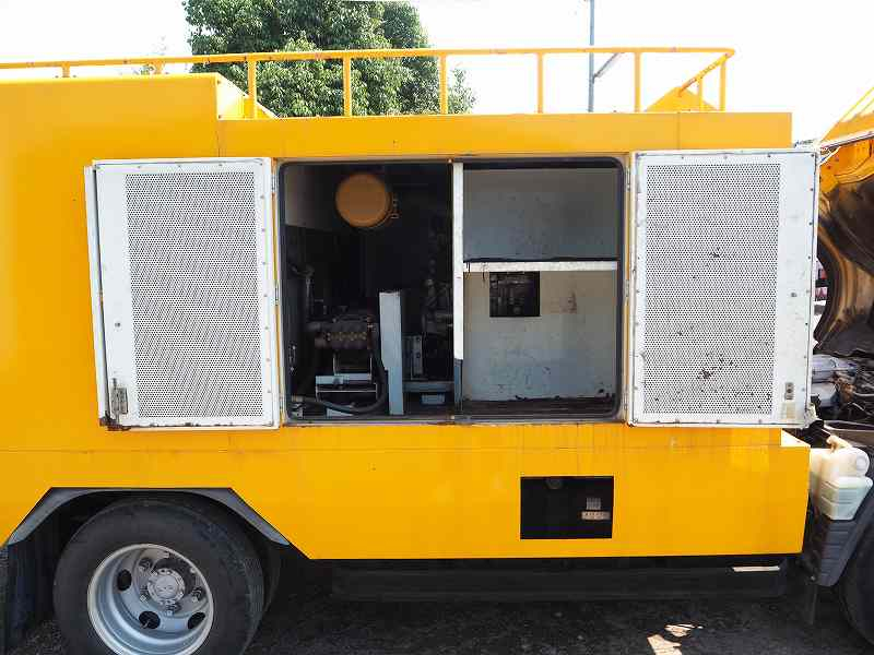 三菱ふそうキャンターマルナカ製高圧洗浄車自動ホースリール|中古トラックの販売・買取・査定のアイナビ