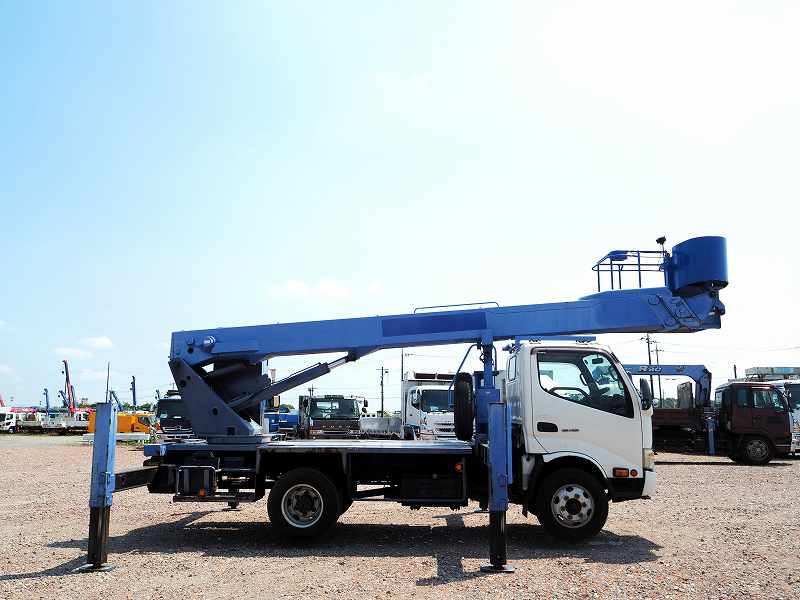 日野デュトロタダノ製スカイボーイ17m高所作業車自動格納|中古トラックの販売・買取・査定のアイナビ