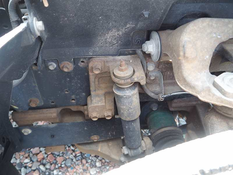 いすゞエルフ4WD標準ショート10尺平ボディ垂直パワーゲート|中古トラックの販売・買取・査定のアイナビ